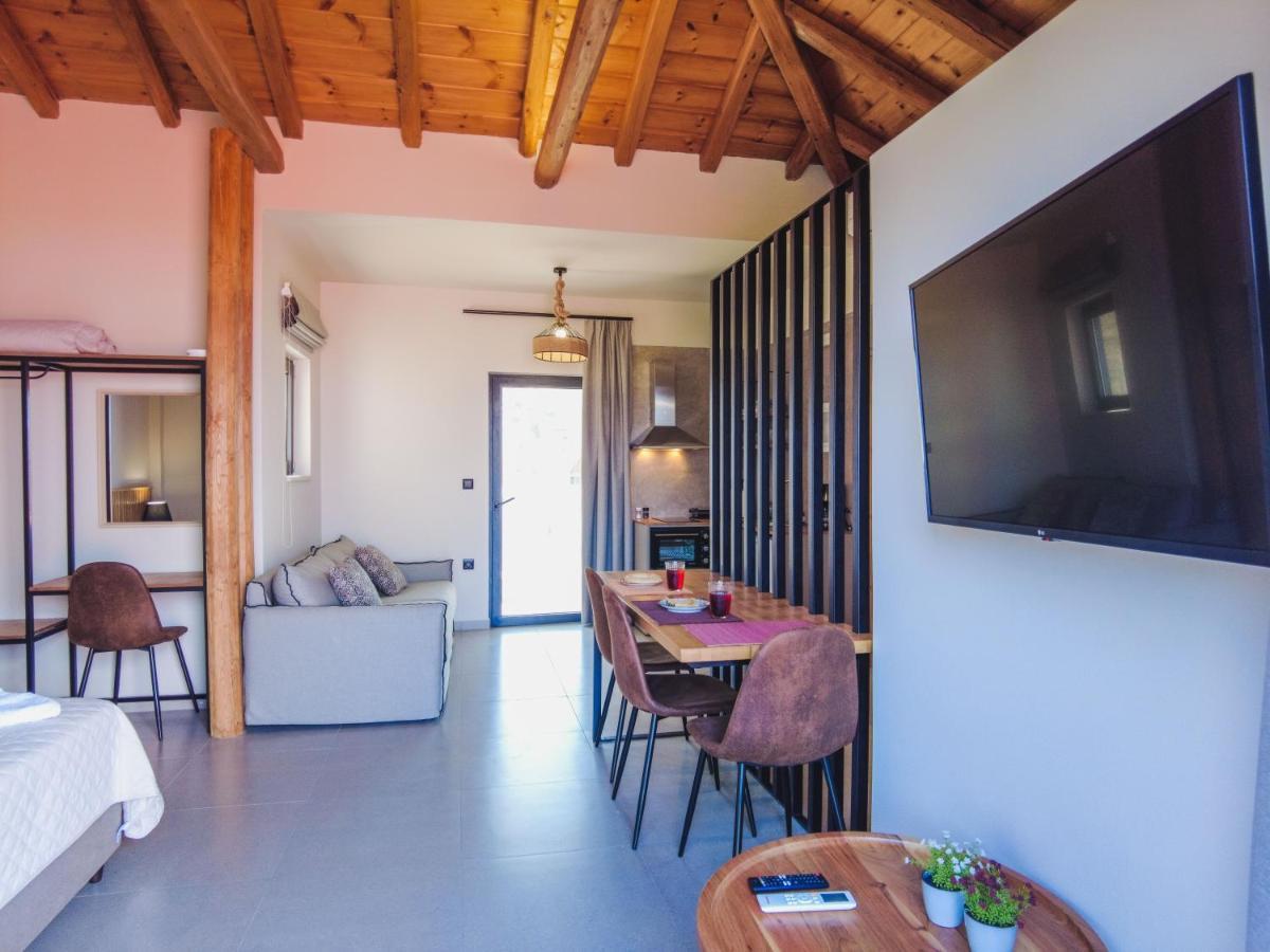 Ferienwohnung Petrichor Kalamata Exterior foto