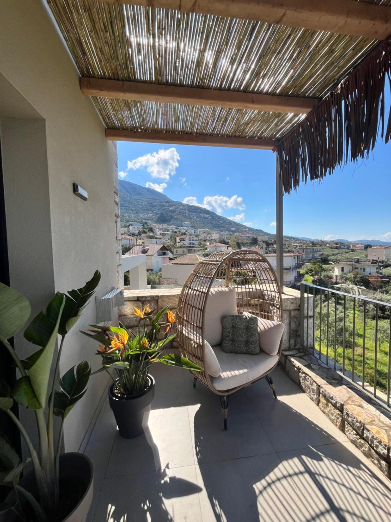 Ferienwohnung Petrichor Kalamata Exterior foto