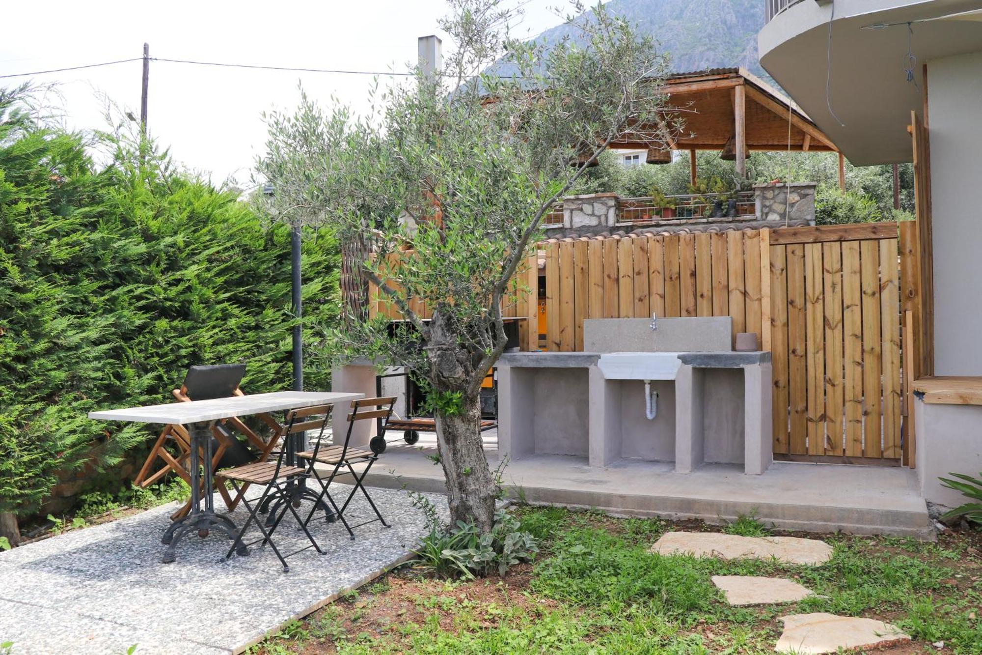 Ferienwohnung Petrichor Kalamata Exterior foto