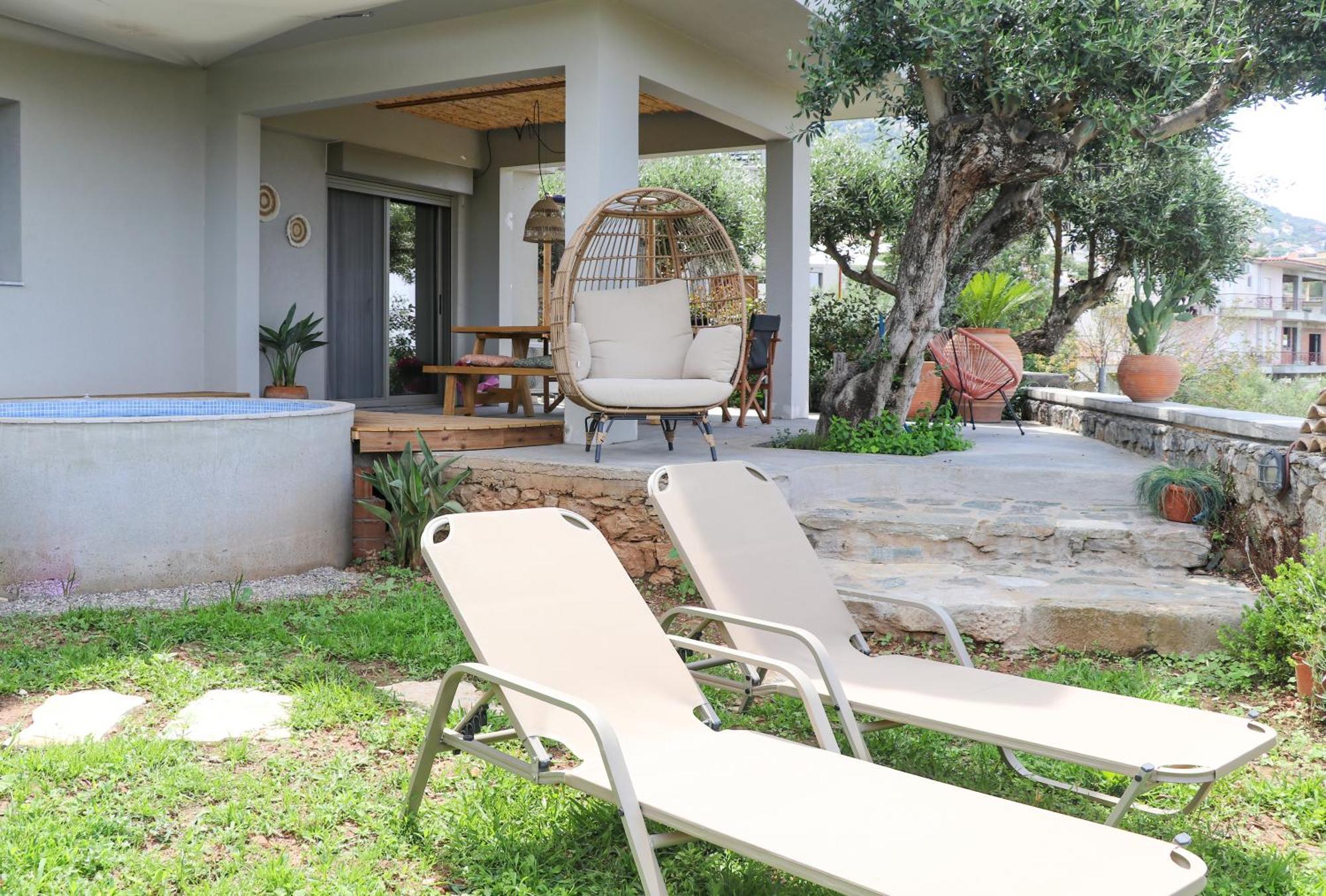 Ferienwohnung Petrichor Kalamata Exterior foto